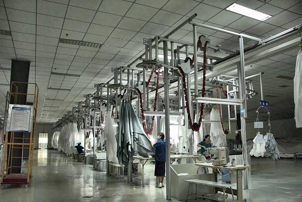 Hanger System for Bedding Sets — CleverMax hanger system on the production floor