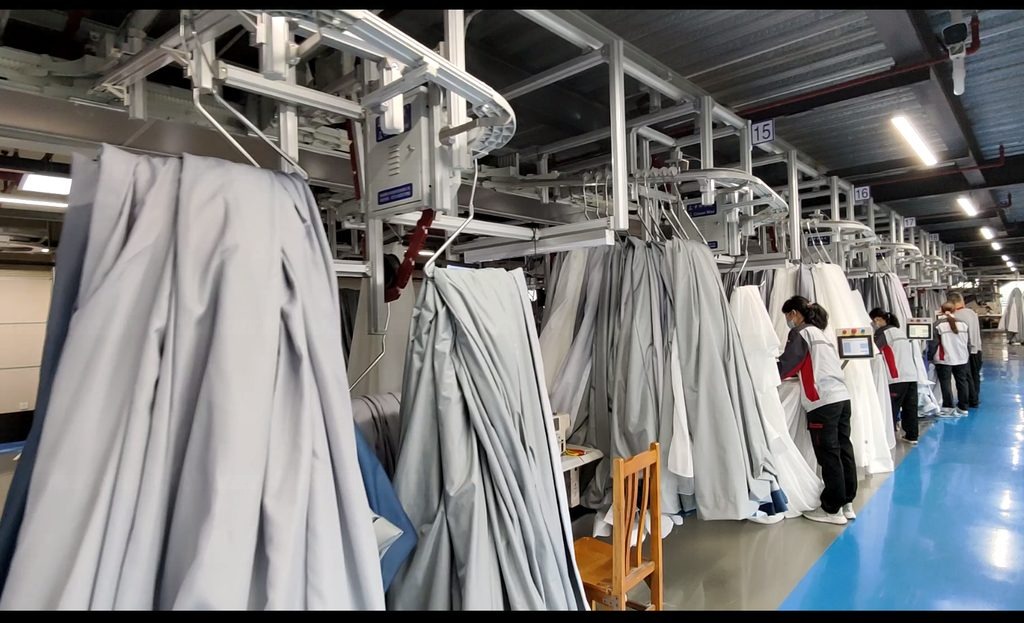 Heavyweight curtain hanger system line