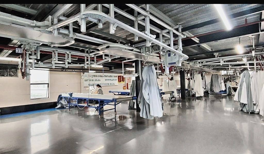 Heavyweight curtain hanger system line