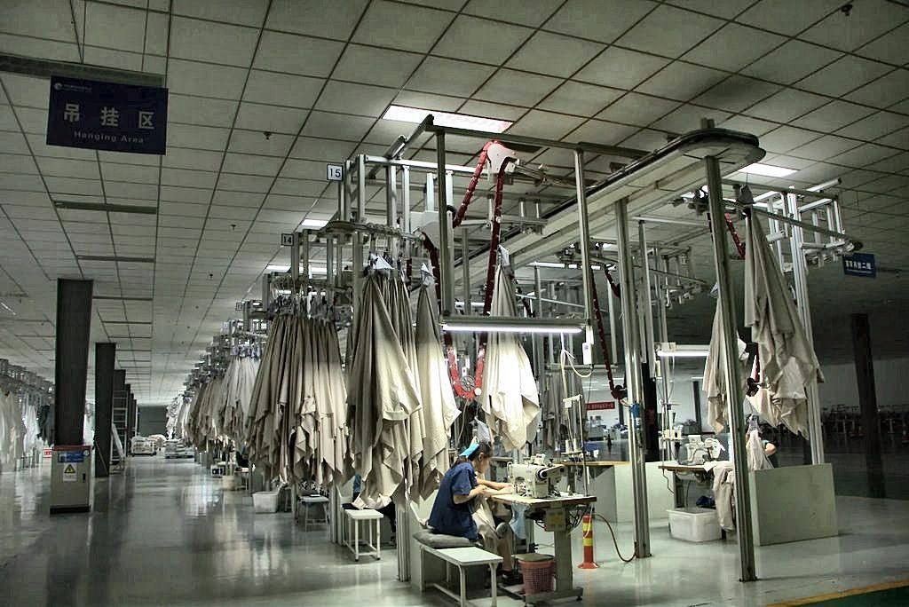 Lightweight curtain hanger system line