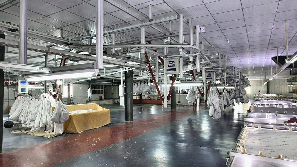 Hanger System for Duvets & Quilts — CleverMax hanger system on the production floor